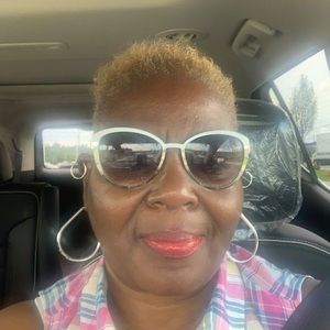 Meet your Posher, Cathy